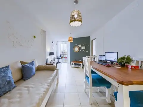 Oportunidad única en Alberdi: Depto con pileta y balcón