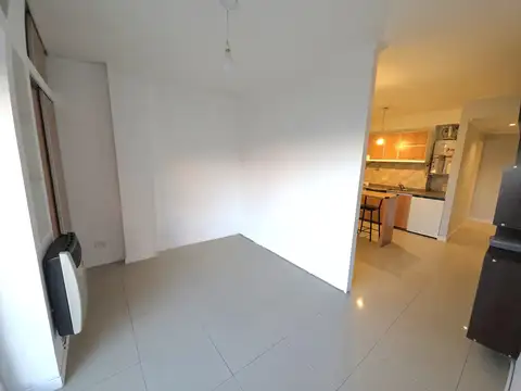 Avenida Hipólito Yrigoyen 3800, Piso 3