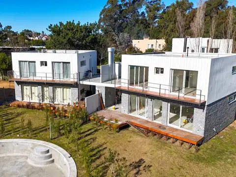 Casa en Venta en Costa del Salado, USD 280.000