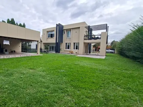 Casa en Venta de 4 dormitorios