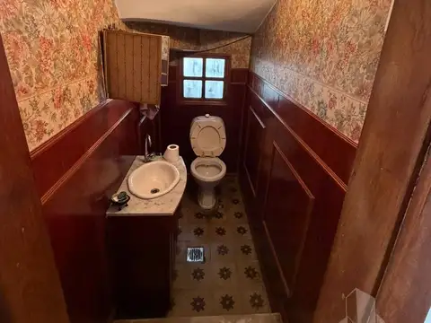 Casa 5 ambientes con 3 baños