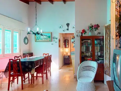 VENTA CASA  2 AMBIENTES C  DEPENDENCIA A RECICLAR