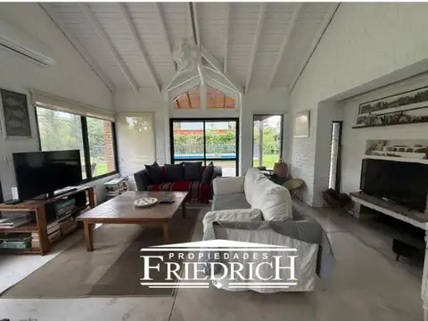 Casa en Venta al Noreste