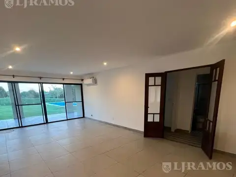 Casa en Alquiler en San Sebastian, USD 700