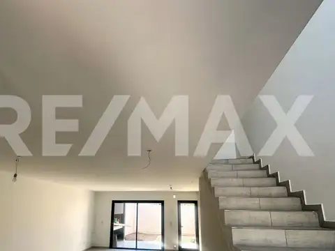 Depto Tipo Casa en Venta 2 años