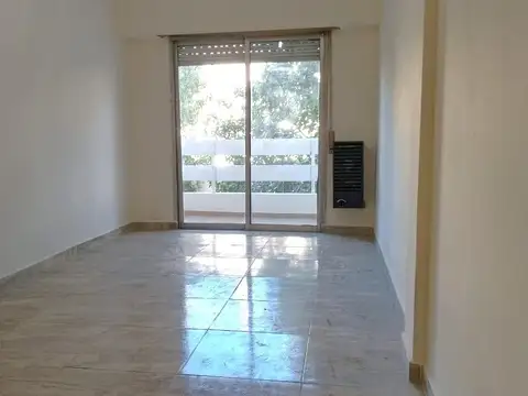 Departamento en Alquiler en Banfield, $ 550.000