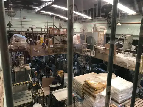 Galpon en Venta 30,52  mts Fondo