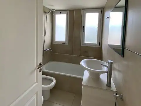 Departamento 3 ambientes con 2 baños