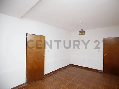 10 900, Piso 0