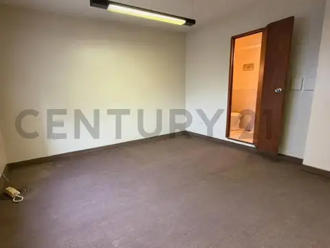 VENTA DEPARTAMENTO/OFICINA PISO 11  LUMINOSO