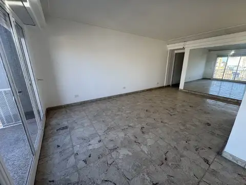 Departamento 4 ambientes con 4 baños