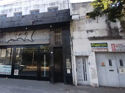 Local en AVENIDA SAN MARTIN 3.000