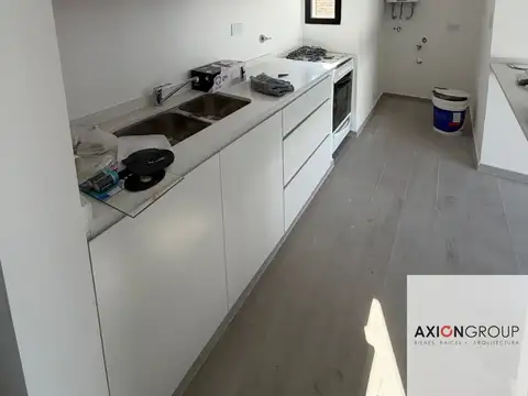 Casa en Alquiler con 1 cochera