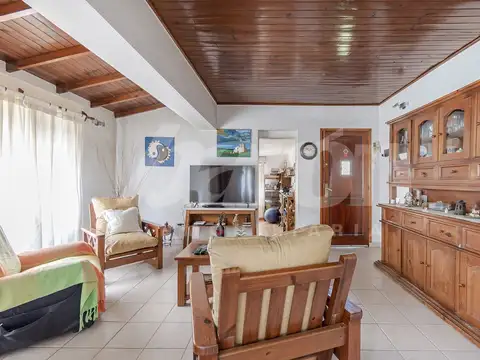 Venta - casa 4 amb - Rauch 27 - llavallol