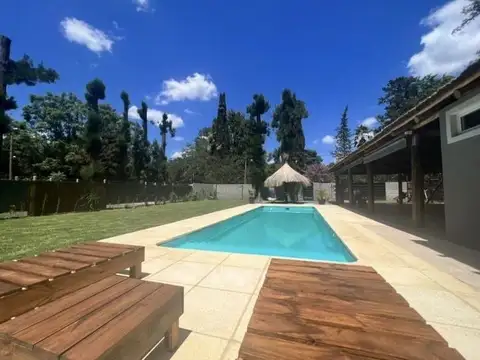 VENTA DE CASA QUINTA EN LA REJA - MORENO