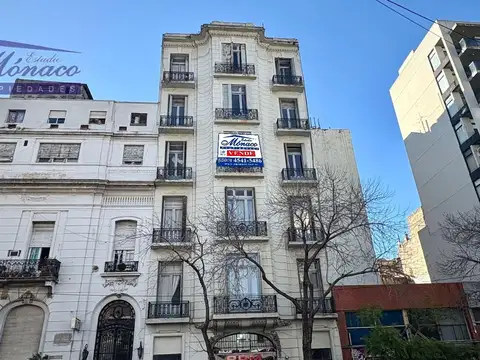 3 amb a reciclar + pequeño altillo. Excelente zona!
