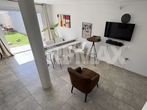 Depto Tipo Casa en Venta de 4 ambientes