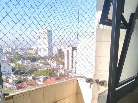 Departamento en Alquiler en Floresta, $ 370.000