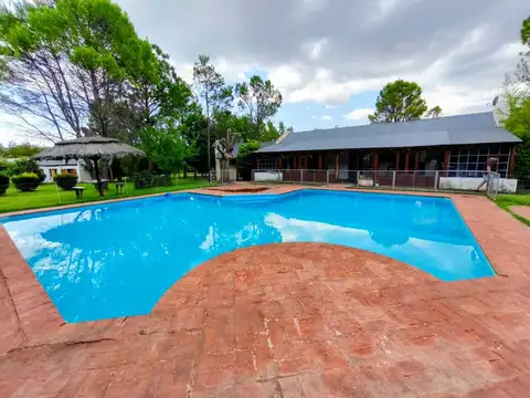 VENTA COMPLEJO DE CABAÑAS SOBRE R14 - NONO