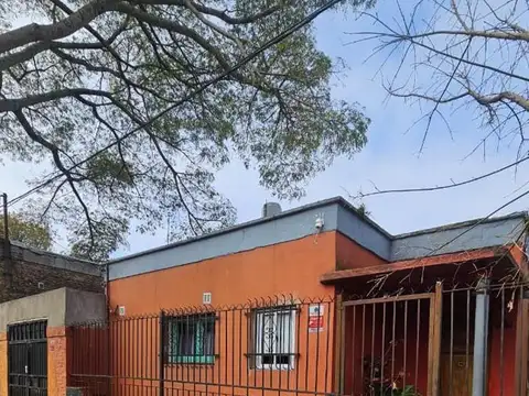 Depto Tipo Casa 4 ambientes con 1 baño