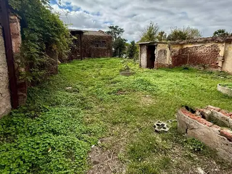 Terreno en Venta en Centro De Lujan, USD 90.000
