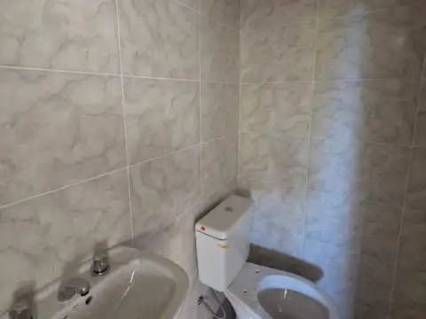 ALQUILER DE AMPLIO LOCAL A ESTRENAR EN C. MADERO