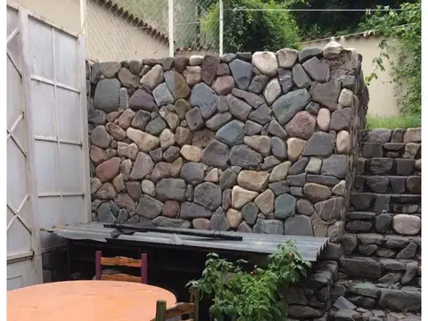Exc.casa T/duplex Alq. 2 Dor C/cochera Pje Rojas 400