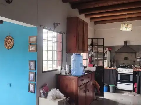 Casa en Venta con 3 cocheras