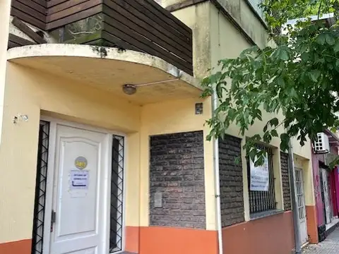 DTO. TIPO CASA CONFORMADO POR DOS UNIDADES FUNCIONALES EN DOS PLANTAS