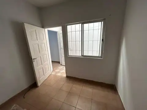 PH Tipo Casa tres ambientes con terraza en alquiler