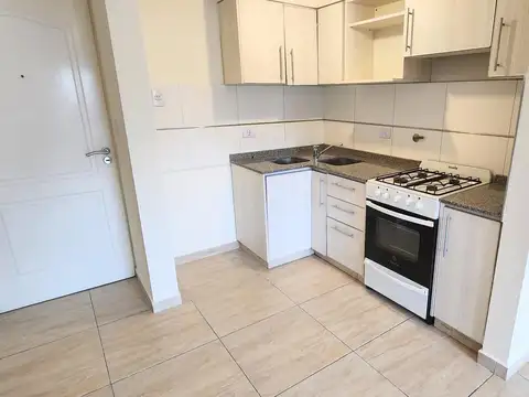 DEPARTAMENTO DE DOS AMBIENTES CON BALCON