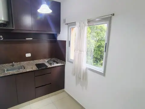 Departamento en Alquiler en Castelar Sur, $ 395.000