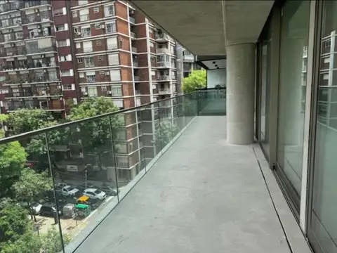 Departamento 4 ambientes con 5 baños