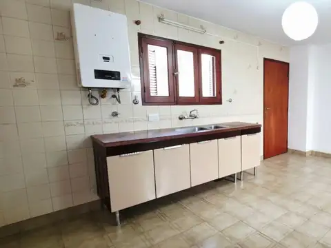 Departamento en Alquiler con 1 cocheras