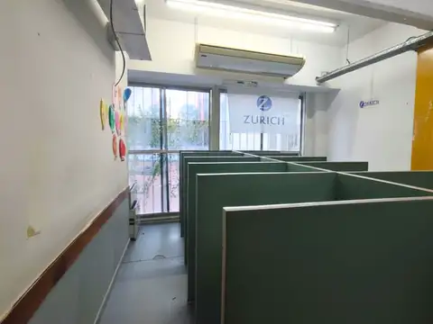 Oficina en Venta con 1 cochera