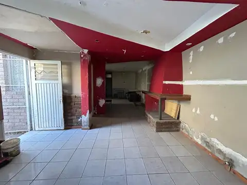 Aristóbulo del Valle 1200