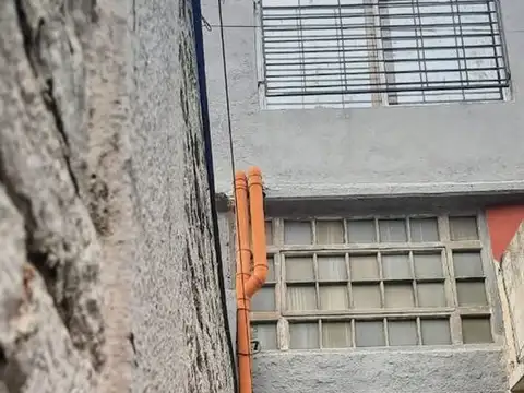 Depto Tipo Casa en Venta de 5 ambientes