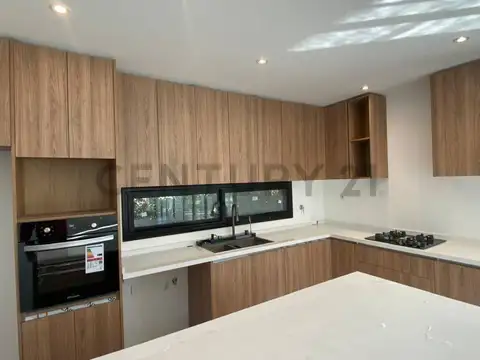 Casa en Venta en Pilar del Este - Santa Guadalupe, USD 278.000