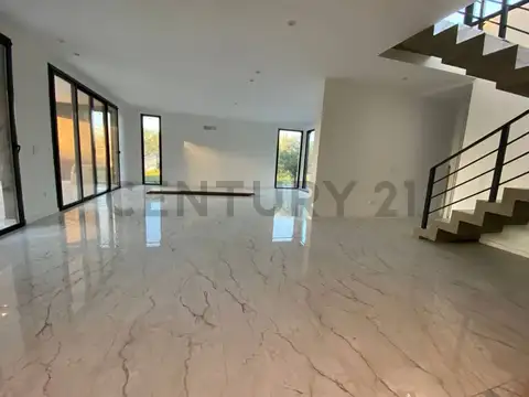 CASA MINIMALISTA EN SANTA GUADALUPE / PERMUTA