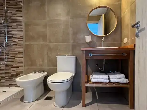 Casa 2 ambientes con 1 baño