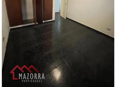 Depto Tipo Casa en Alquiler en Caseros, $ 700.000