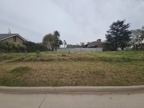 Terreno en Venta 17  mts Fondo