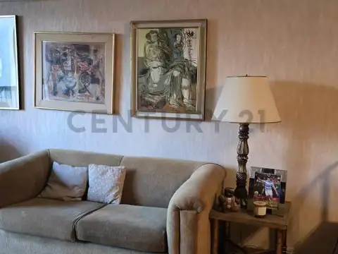 Departamento 4 ambientes con 2 baños