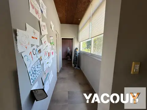 Casa en Venta con 2 cocheras