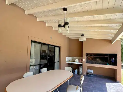 Casa en Venta en Exaltacion de la Cruz, USD 170.000