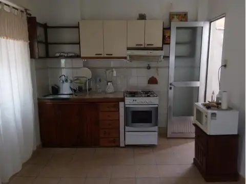 CASA CON GRAN PARQUE  EXCELENTE UBICACION, NUEVO VALOR 