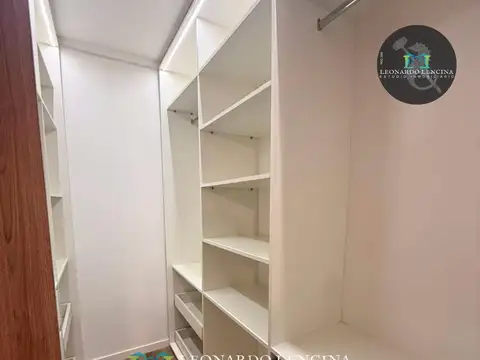 Depto Tipo Casa en Venta en Pompeya, USD 191.900