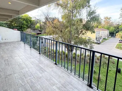 Departamento en Alquiler con 1 cocheras