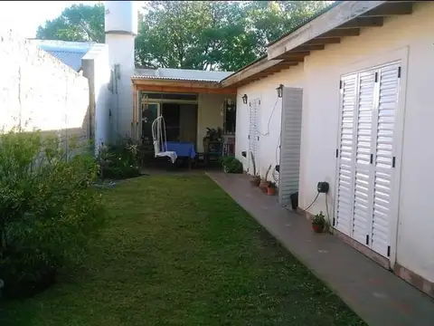EXCELENTE CASA EN MERLO CENTRO