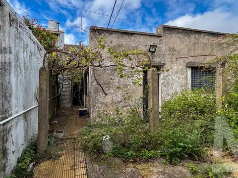 Genova E/ Las Quintas y Cambaceres